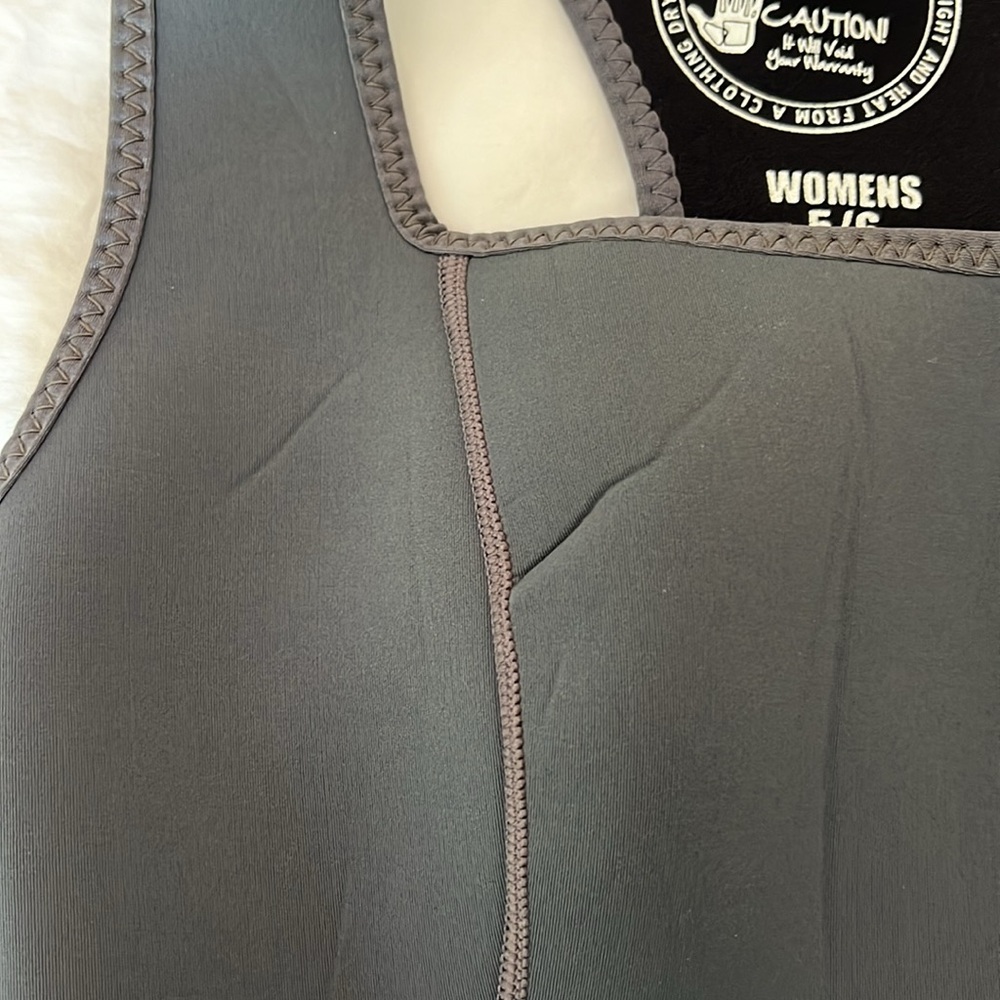 Body Glove Charcoal One Piece Swimsuit - Picture 7 of 11